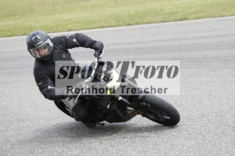 Archiv-2025/22 06.06.2025 DISCOVER the BIKE ADR/Bike 2 gelb/65